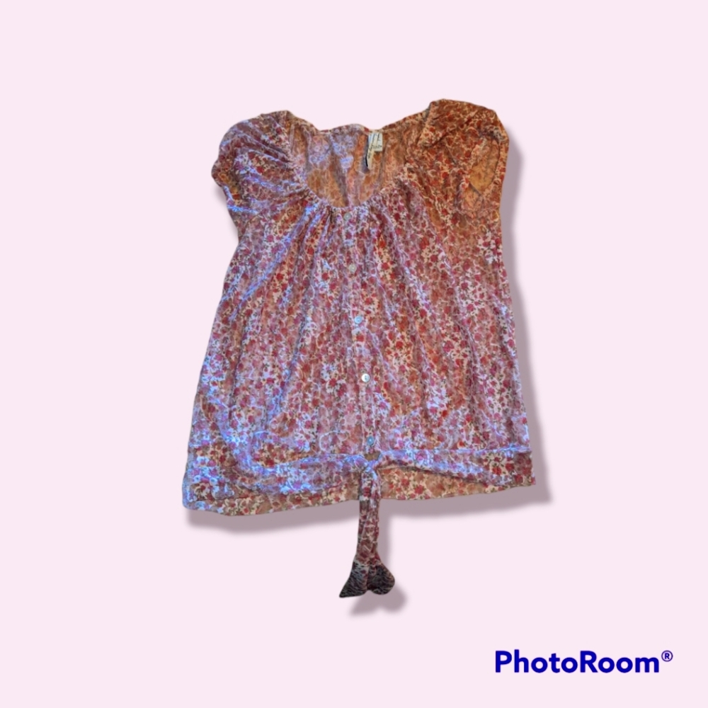 Medium American Rag Cie Floral Crop Top